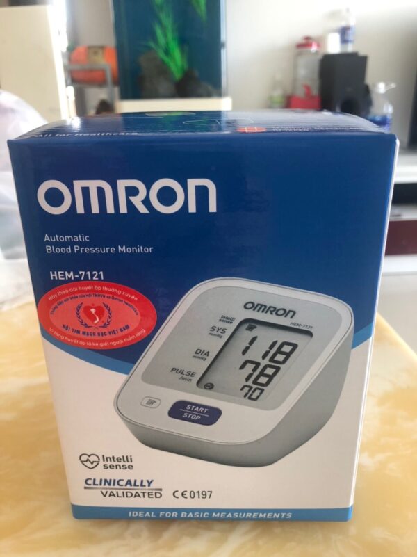 Máy đo huyết áp Omron 7121( bắp tay)