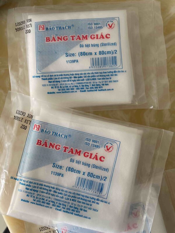 Băng Tam Giác Bảo Thạch 80 X 80 Cm/2 ( gói/1 miếng)