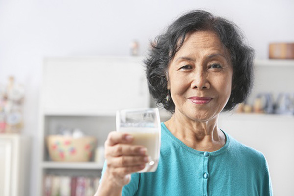 sữa Ensure cho người già